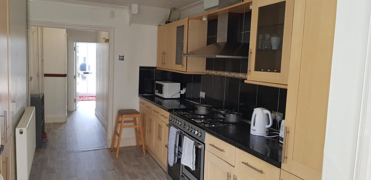 U-Din Homes Weymouth Bagian luar foto