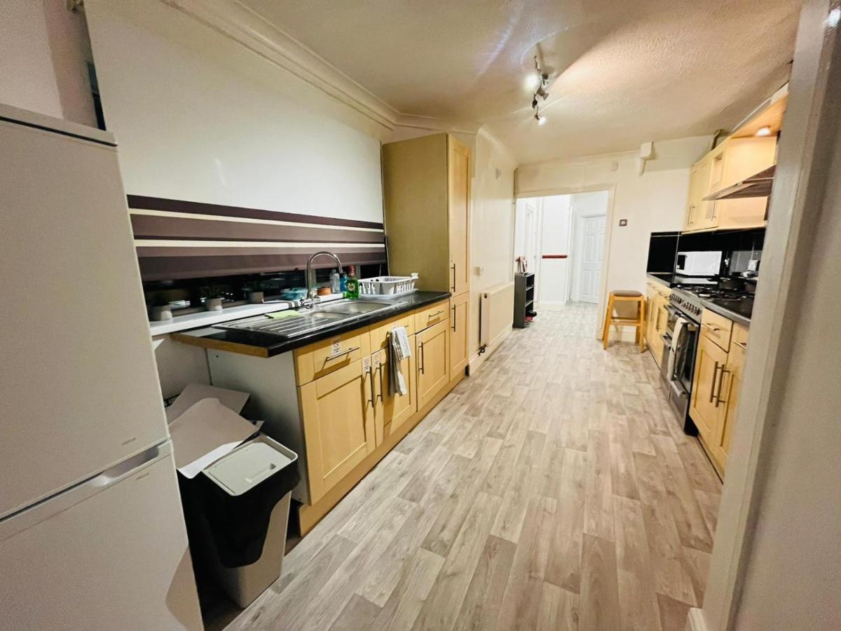 U-Din Homes Weymouth Bagian luar foto